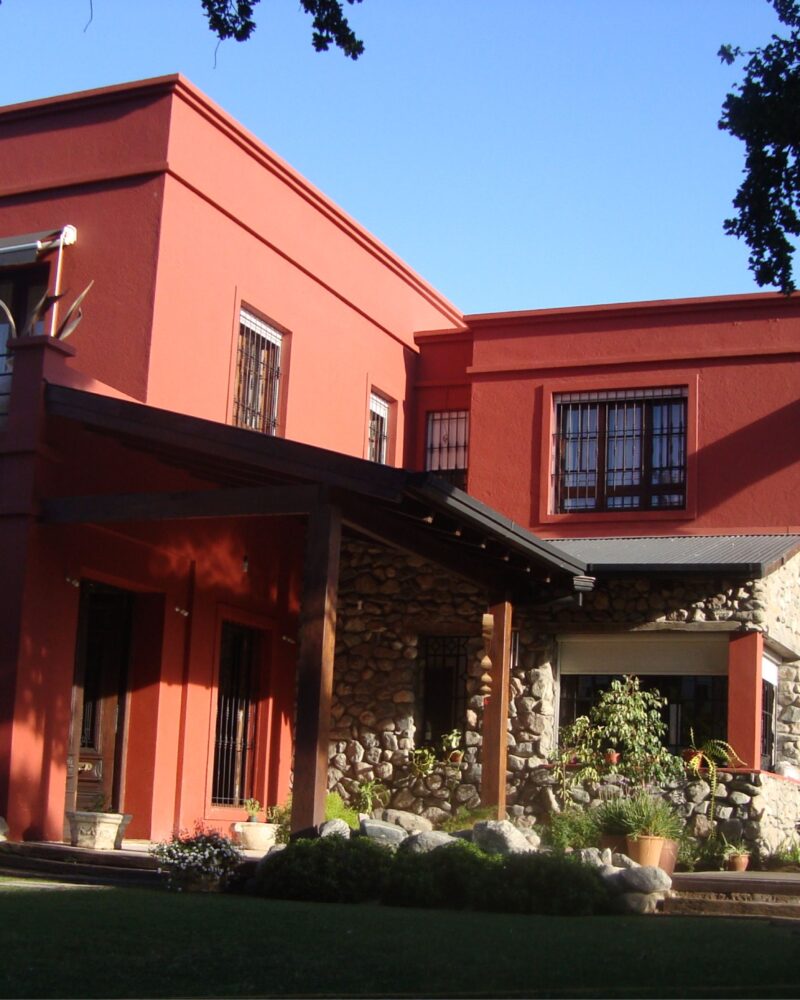 Casa Roja — Viviendas urbanas | Estudio 6 Arquitectura